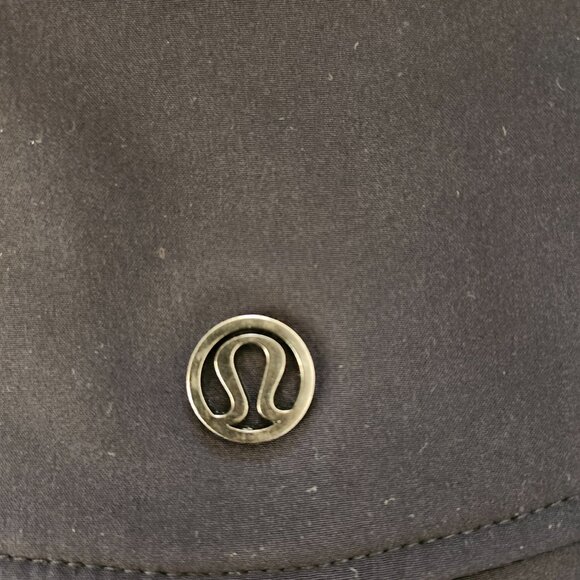 Lululemon Audrey women's long black jacket in size 8 - Picture 6 of 12